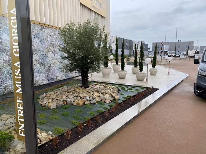 Terrasse décorée Rots