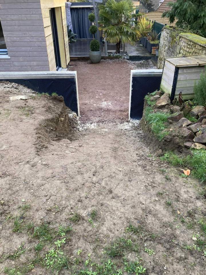 Agencement escalier de jardin Rots