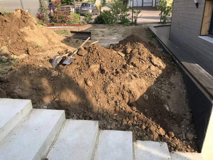 Travaux d'aménagement d'escalier de jardin Rots